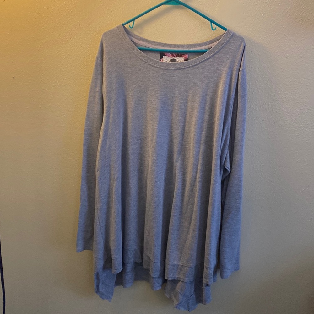 Lightweight cotton long sleeve top